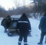 Рыбалка едва не закончилась бедой: джип провалился в наледь на дороге - КП Хабаровск
